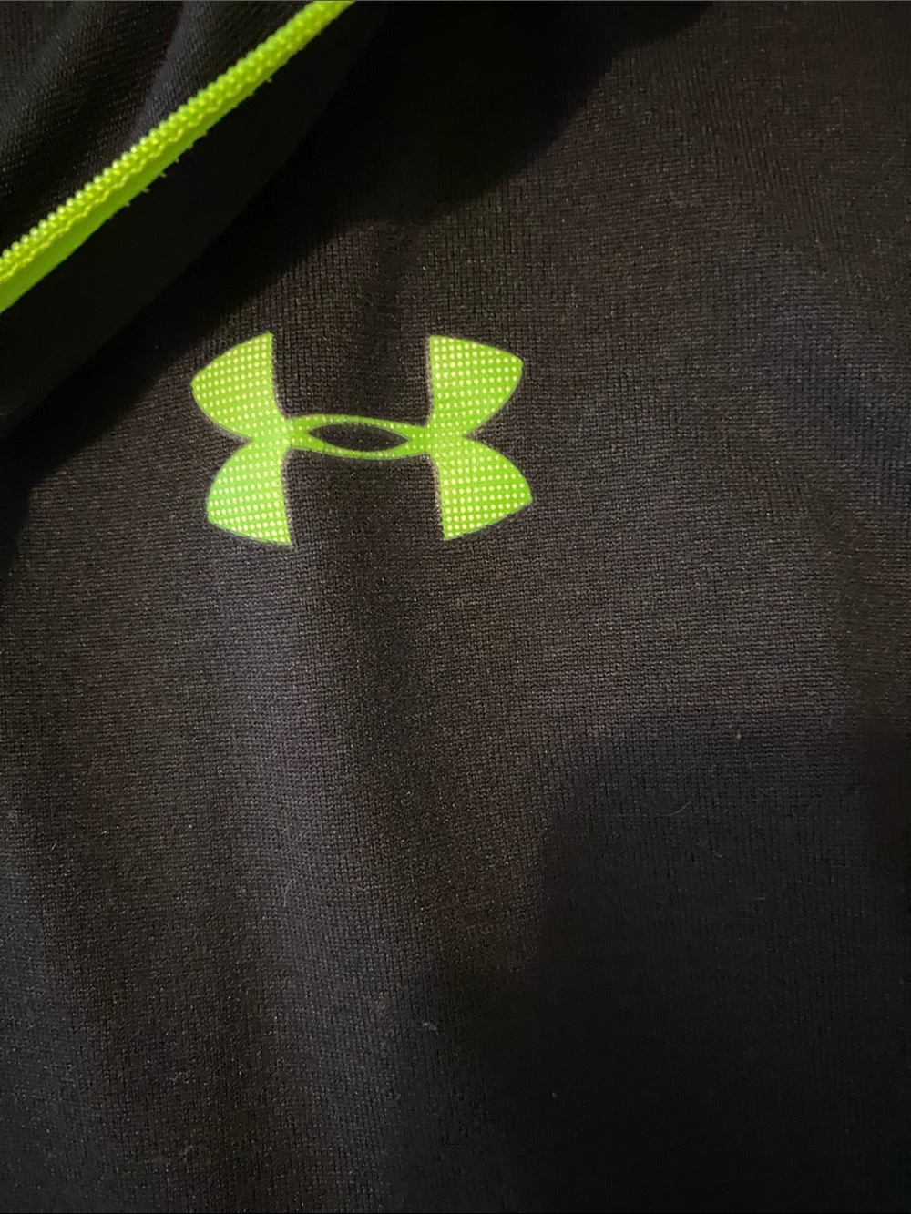 Under Armour men’s size medium Black Pullover with Neon Green Logo and Zipper - Picture 3 of 3